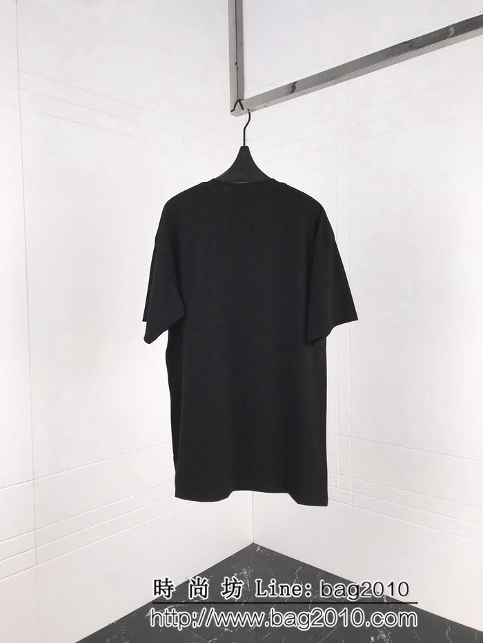 MOSCHIN莫斯奇諾 18ss專櫃最新 聖誕限定款 最新閃粉工藝 男款黑色短袖 ydi2456